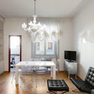 https://easyhomes-corso-vercelli.it-lombardy.com
